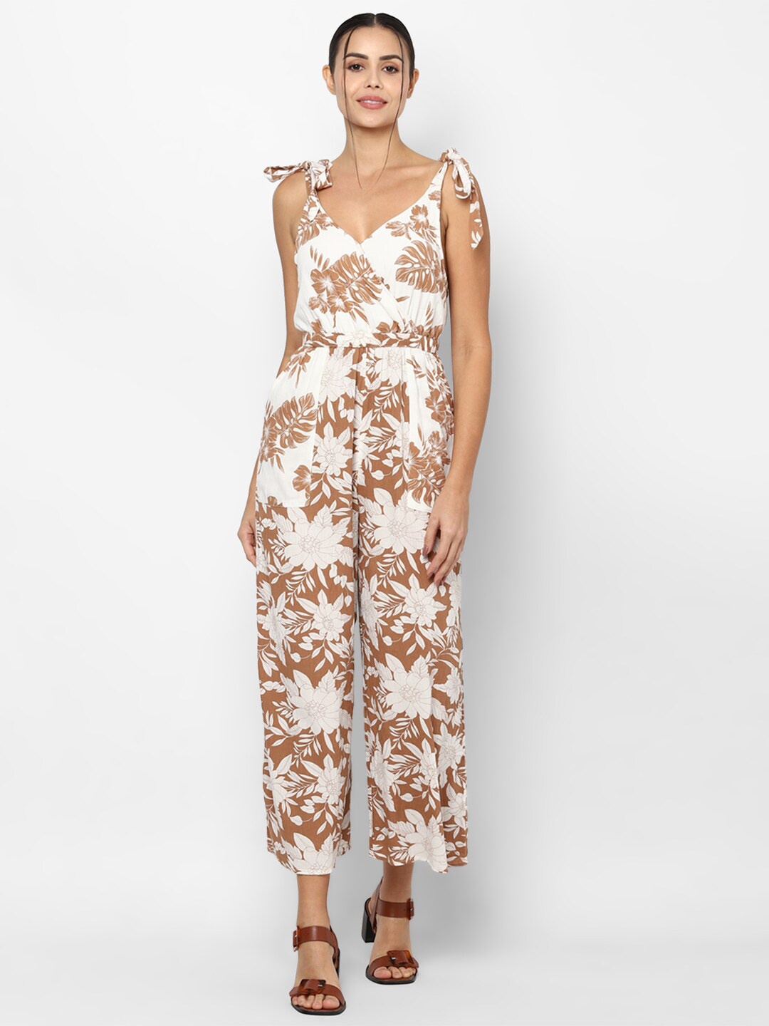 

AMERICAN EAGLE OUTFITTERS Brown & White Printed Basic Jumpsuit 53% Cotton