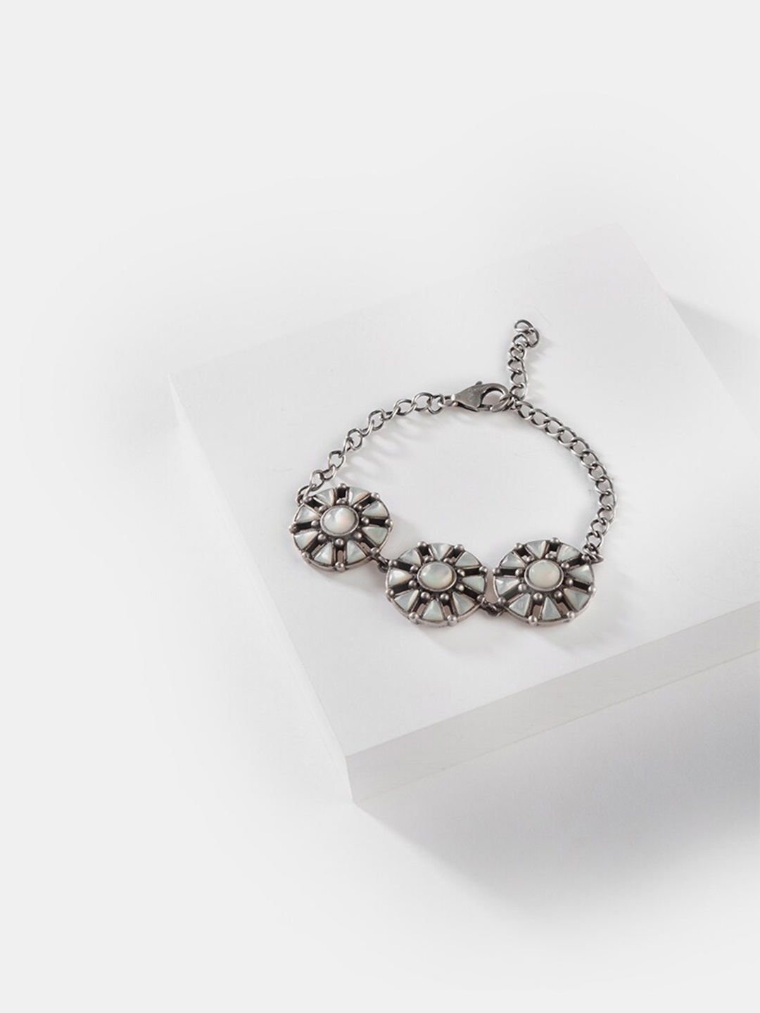 

SHAYA Women Silver-Toned & Off White Silver Charm Bracelet