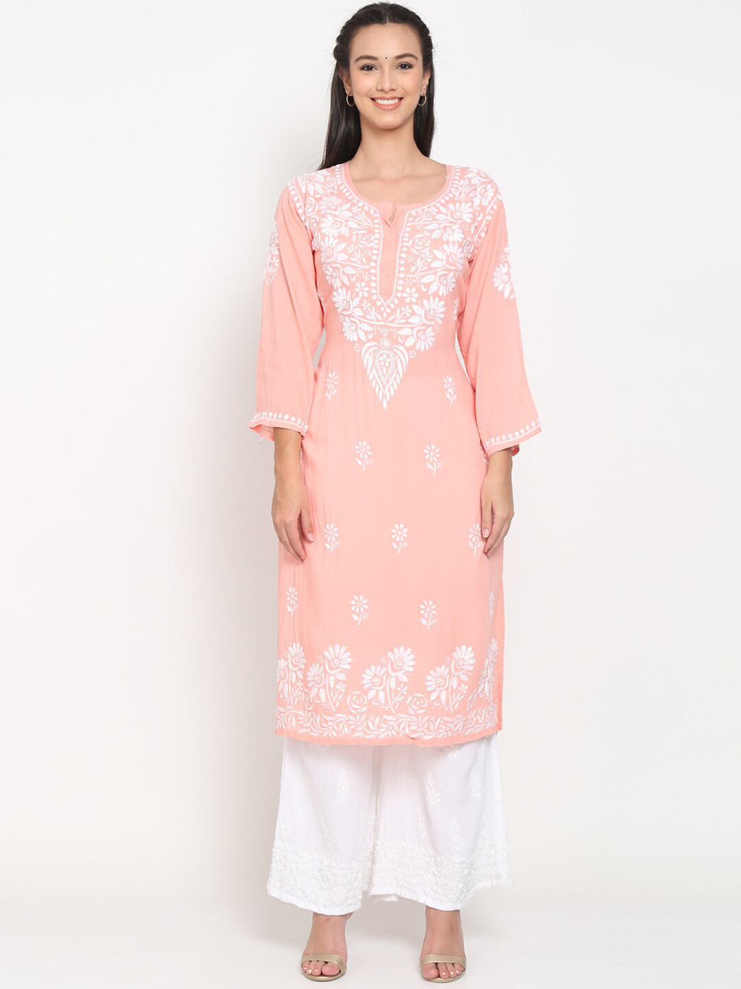 

PARAMOUNT CHIKAN Women Peach-Coloured & White Ethnic Motifs Embroidered Flared Sleeves Chikankari Pastels Kurta