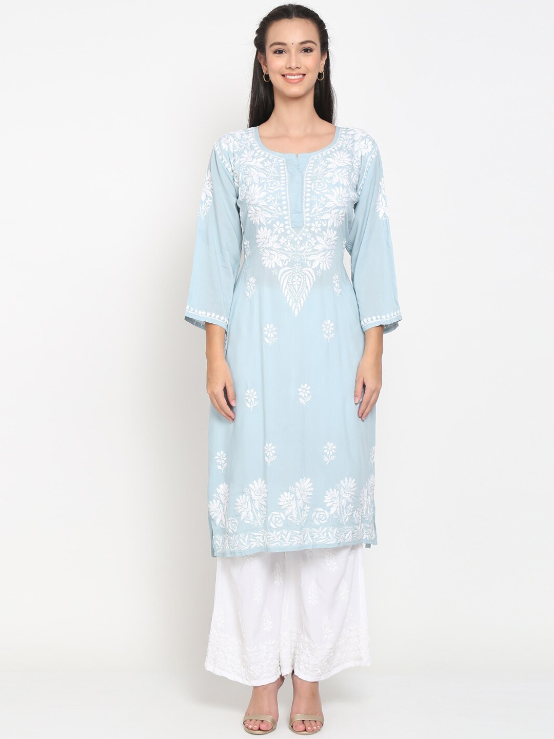 

PARAMOUNT CHIKAN Women Grey & White Ethnic Motifs Embroidered Flared Sleeves Chikankari Floral Kurta