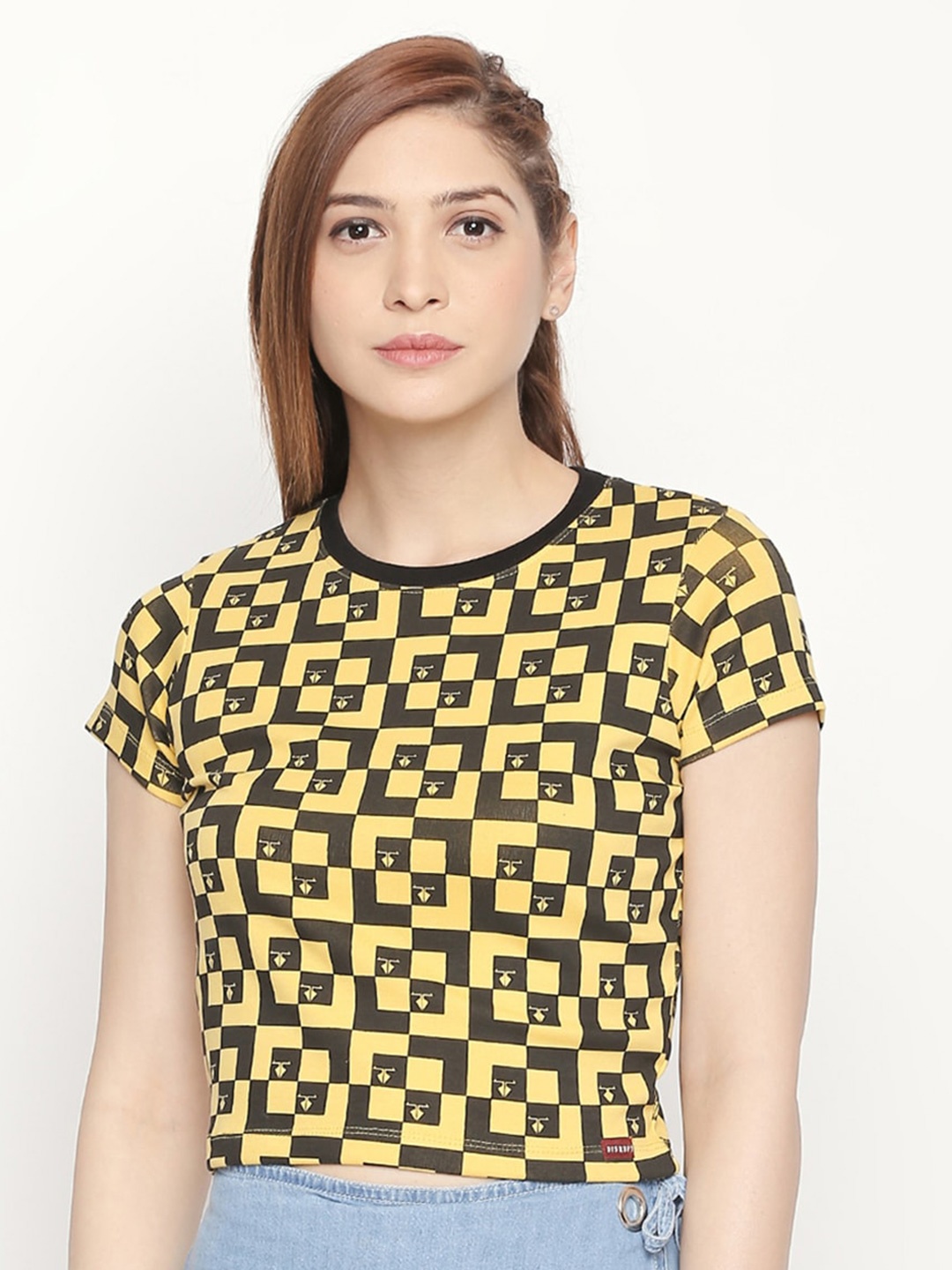 

Disrupt Women Yellow Printed Slim Fit T-shirt