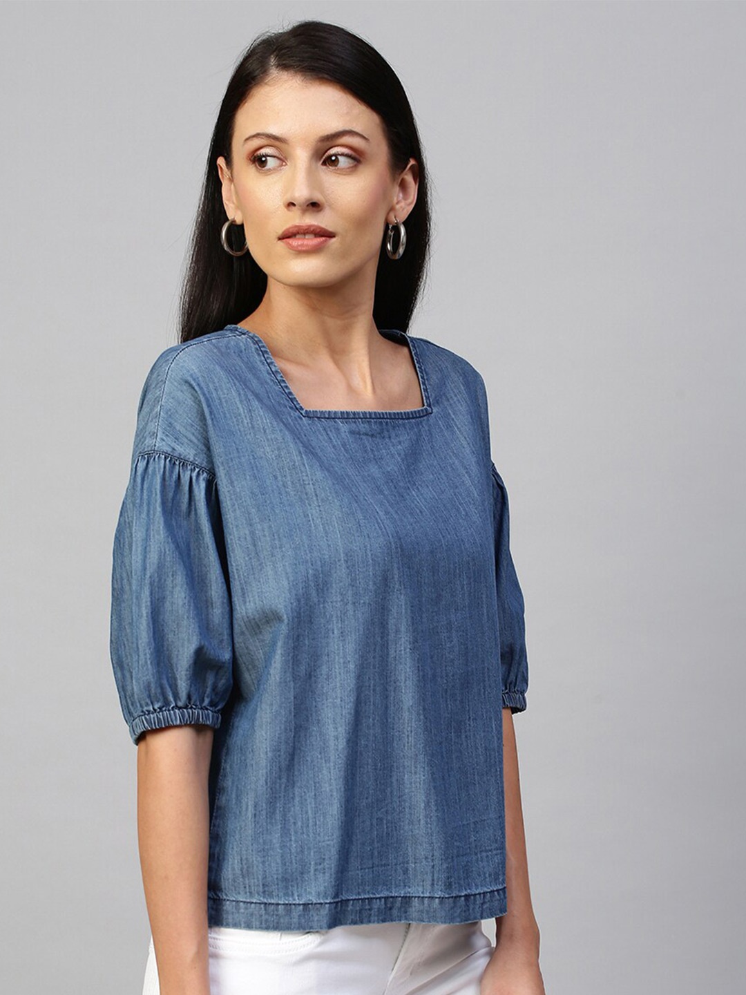 

Chemistry Blue Puff Sleeves Denim Top