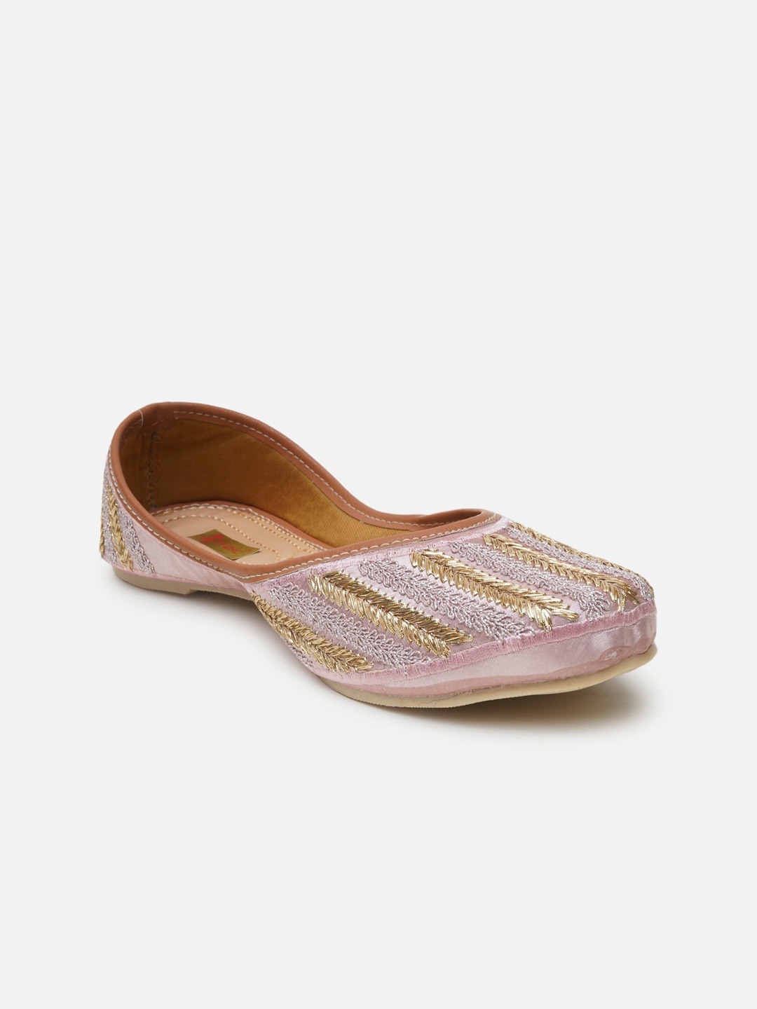 

Ta Chic Women Pink Embellished Ethnic Mojaris Flats