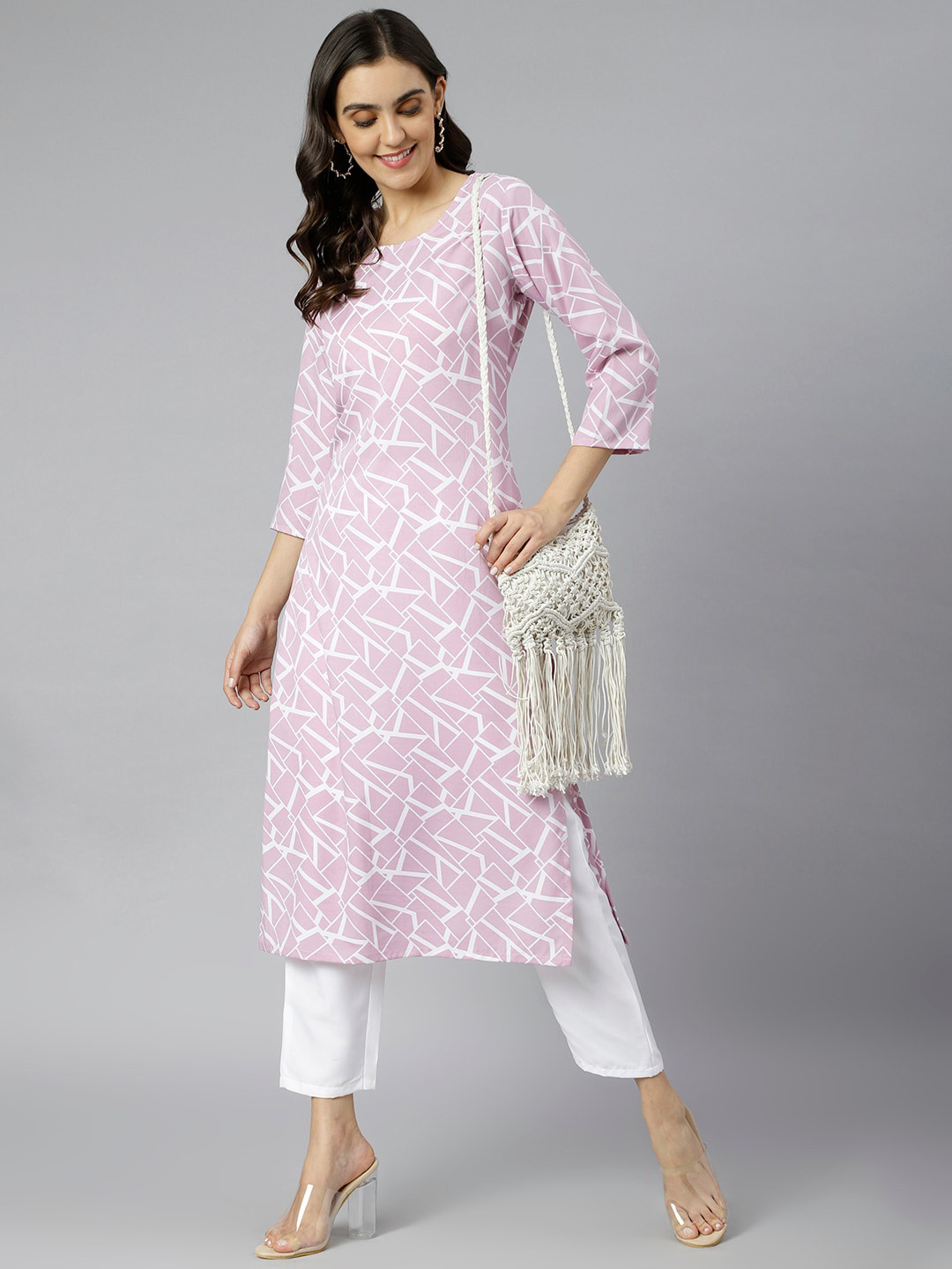 

KALINI Women Pink Geometric Printed Crepe Straight Kurta