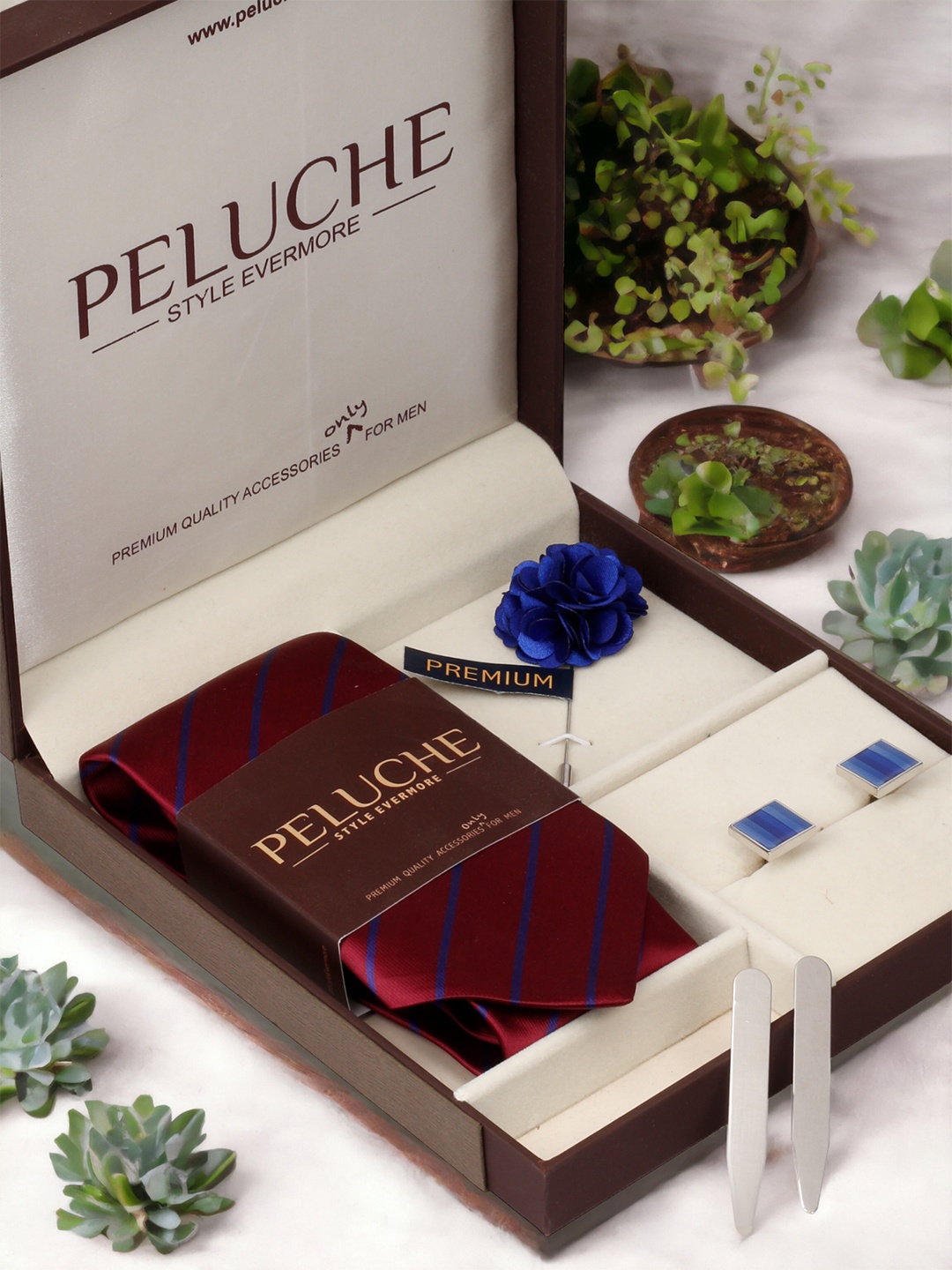 

PELUCHE Men Maroon & Blue Accessory Gift Set