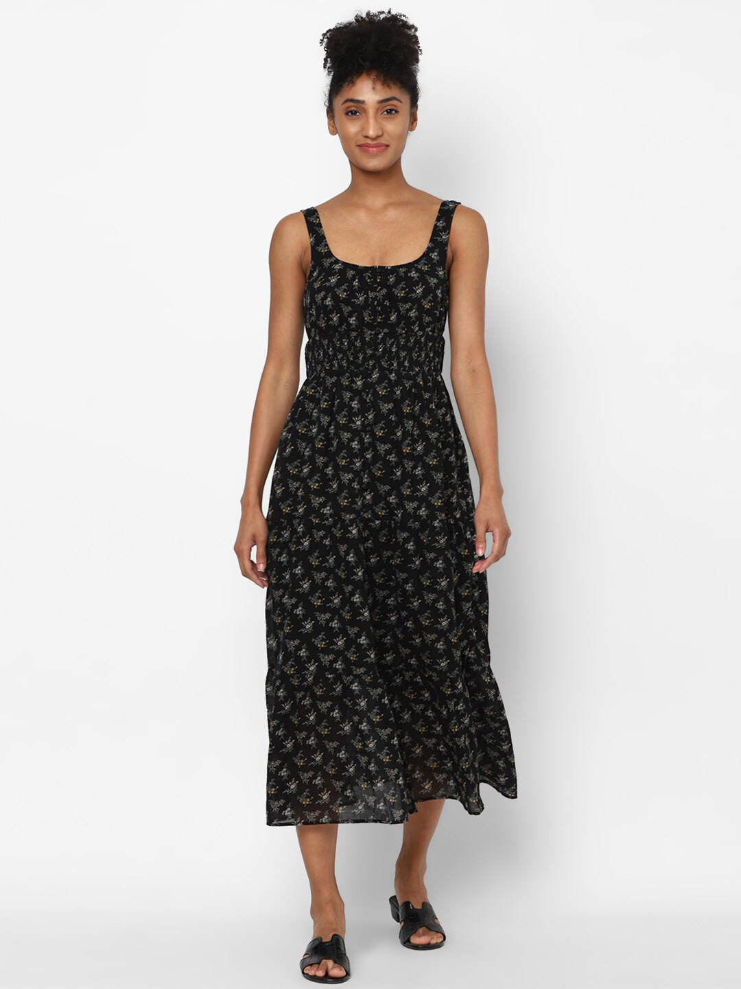 

AMERICAN EAGLE OUTFITTERS Black Floral A-Line Cotton Midi Dress