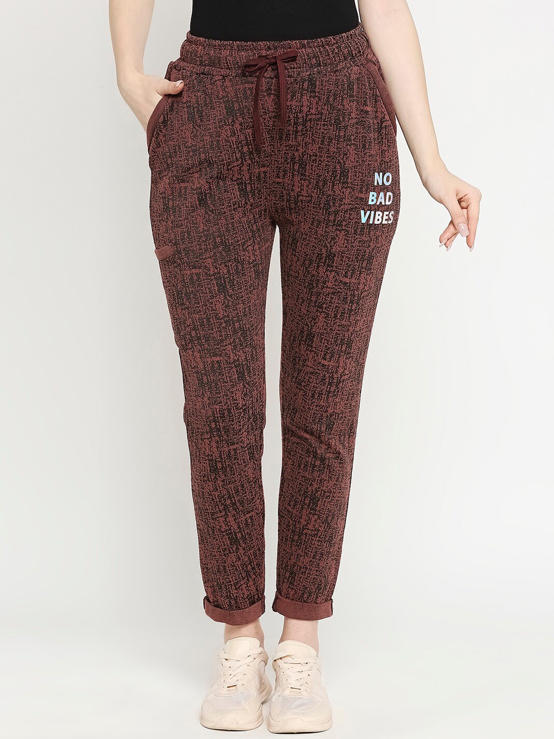 

Disrupt Women Maroon Textured Regular Fit Track Pants