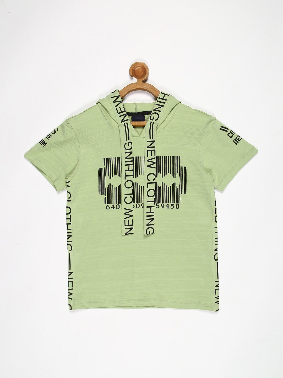 

V2 Value & Variety Boys Green & Black Printed Hooded T-shirt