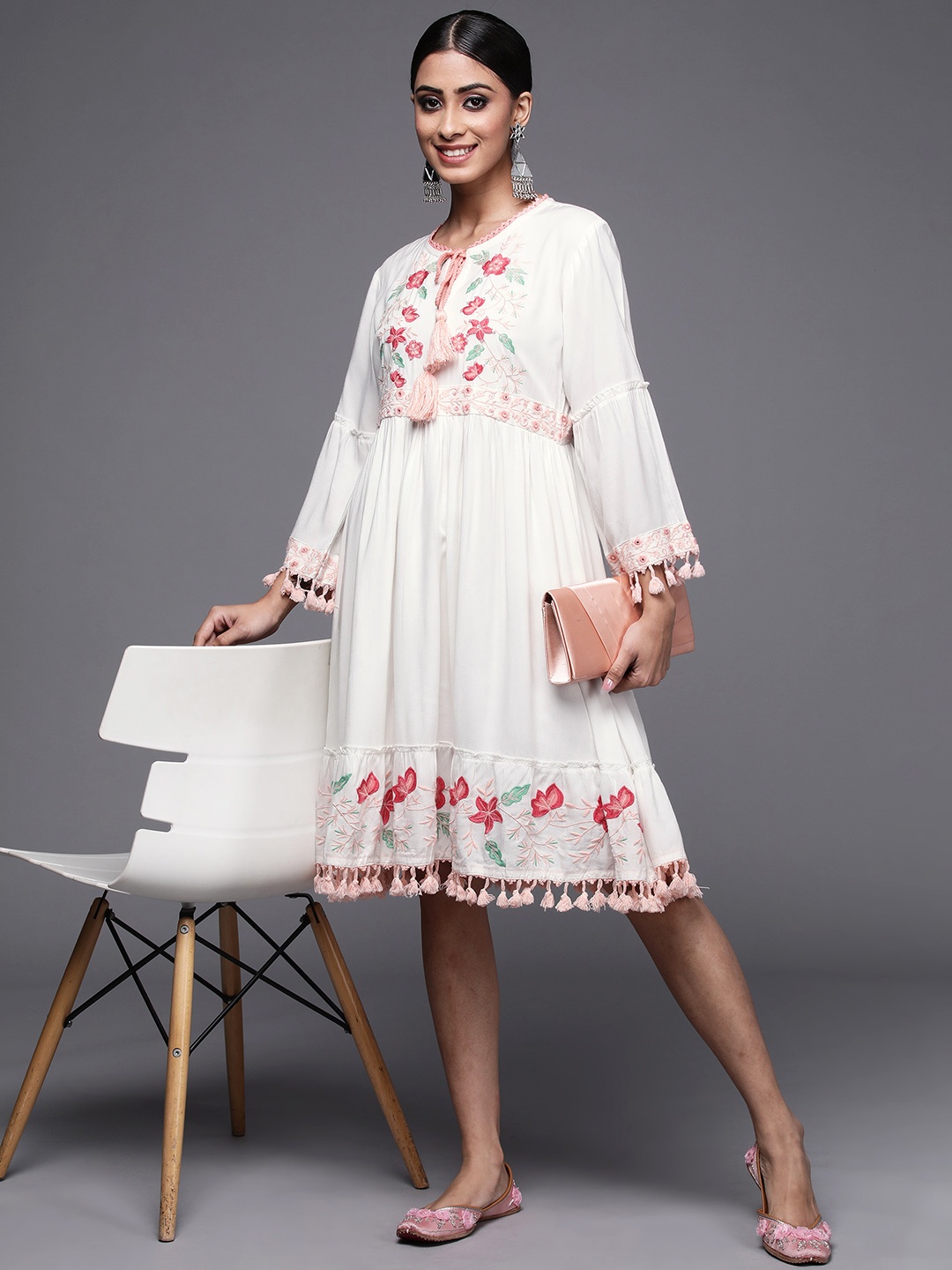 

Indo Era White Ethnic Motifs Embroidered Ethnic A-Line Midi Dress