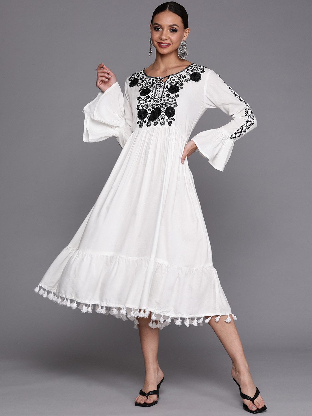 

Indo Era White & Black Ethnic Motifs Embroidered Tie-Up Neck Ethnic A-Line Midi Dress