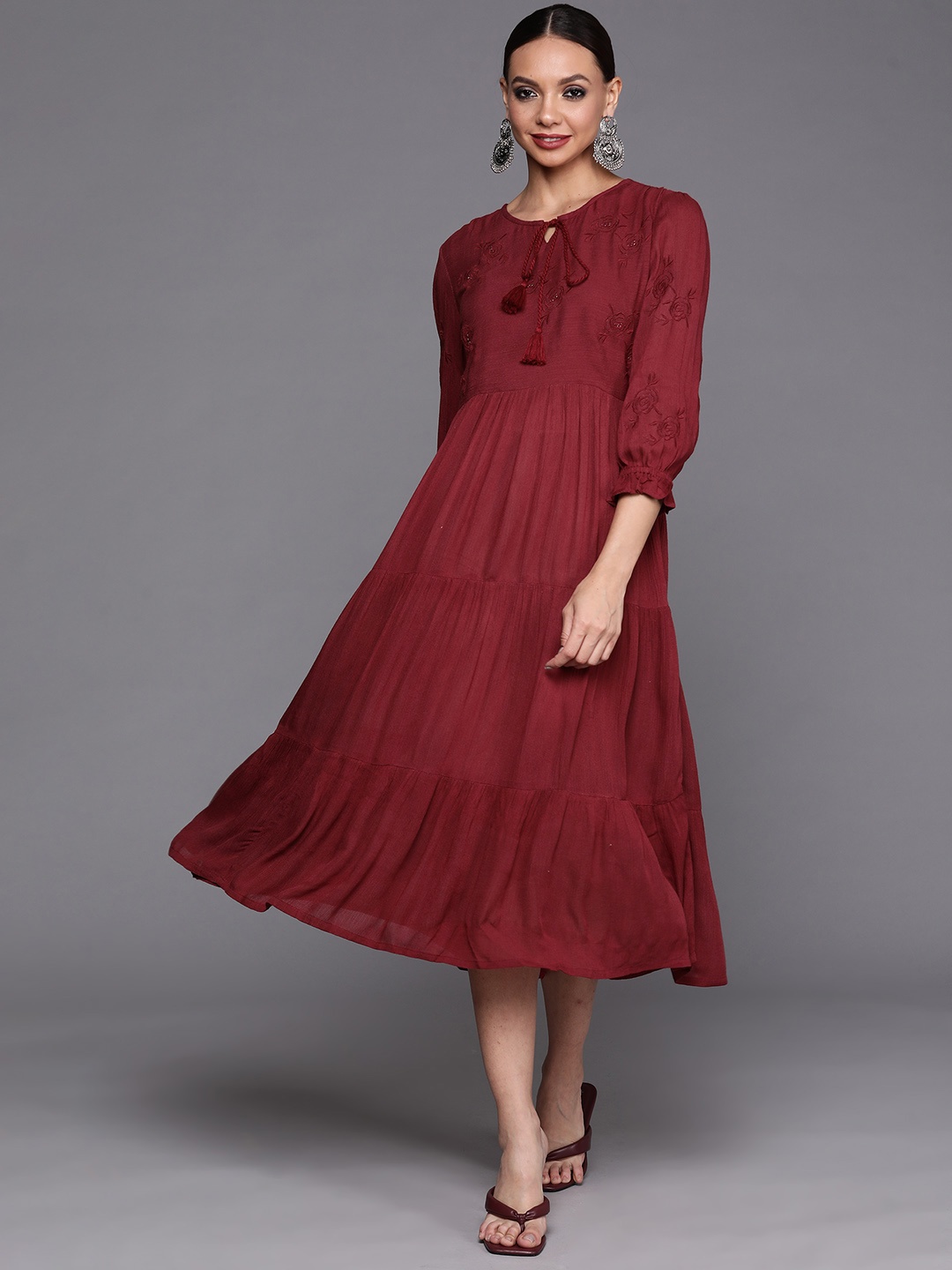 

Indo Era Maroon Tie-Up Neck Tiered Midi Dress