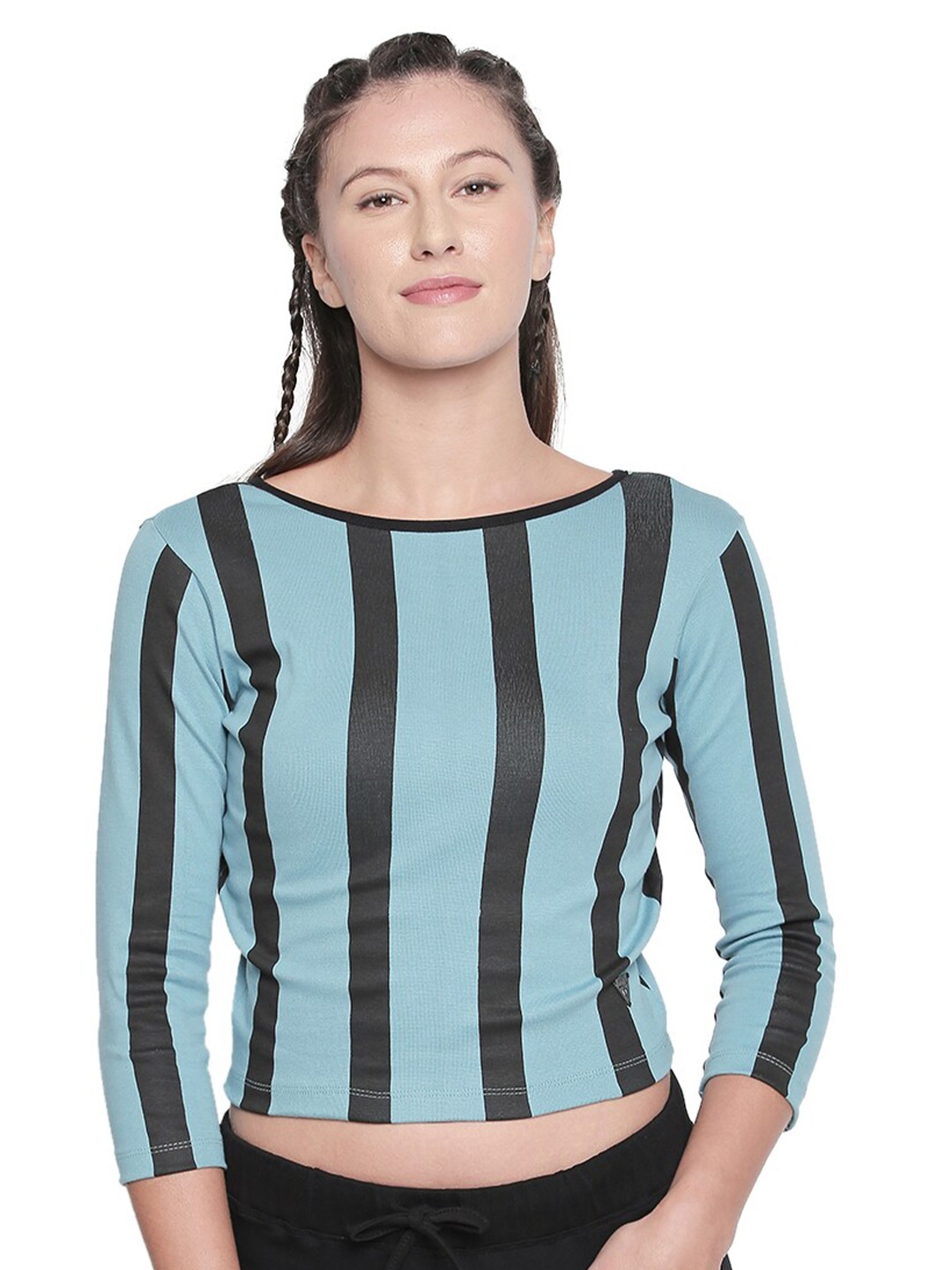 

Disrupt Blue Striped Crop Top