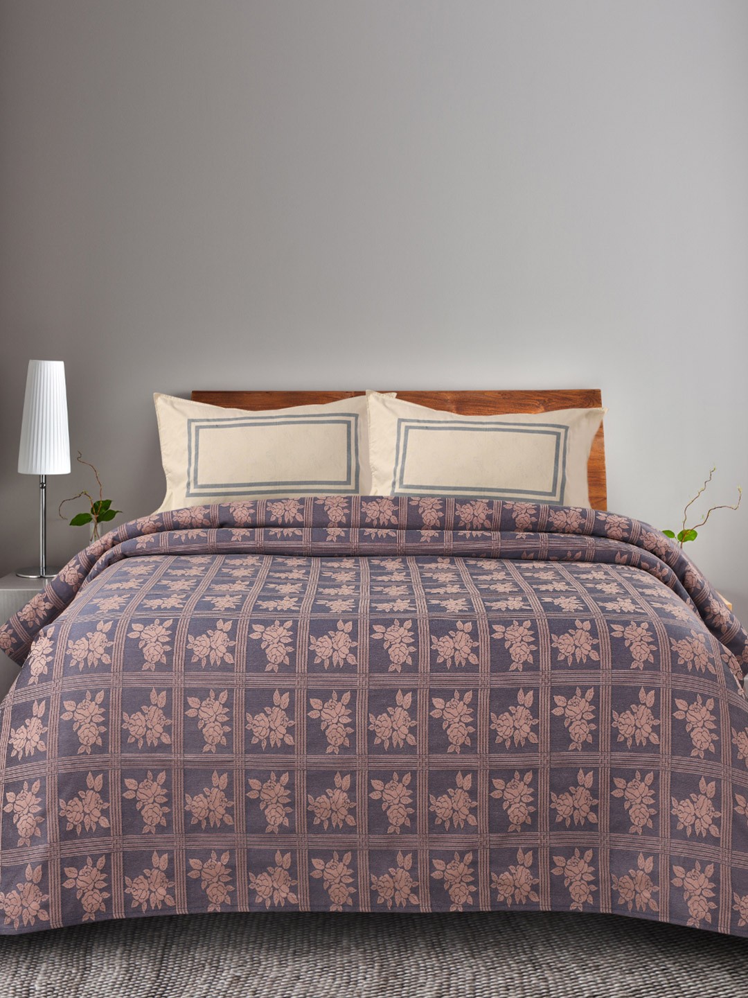 

Saral Home Blue & Beige Floral 160 TC Queen Cotton Bedsheet With 2 Pillow Covers