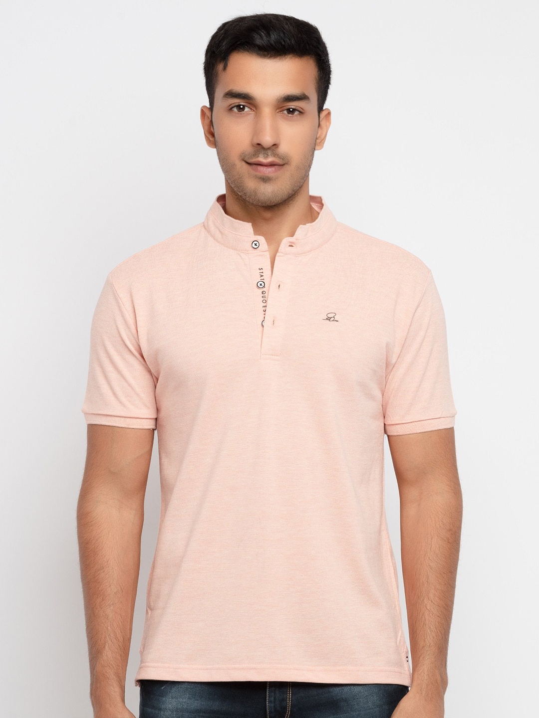 

Status Quo Men Peach-Coloured Mandarin Collar T-shirt