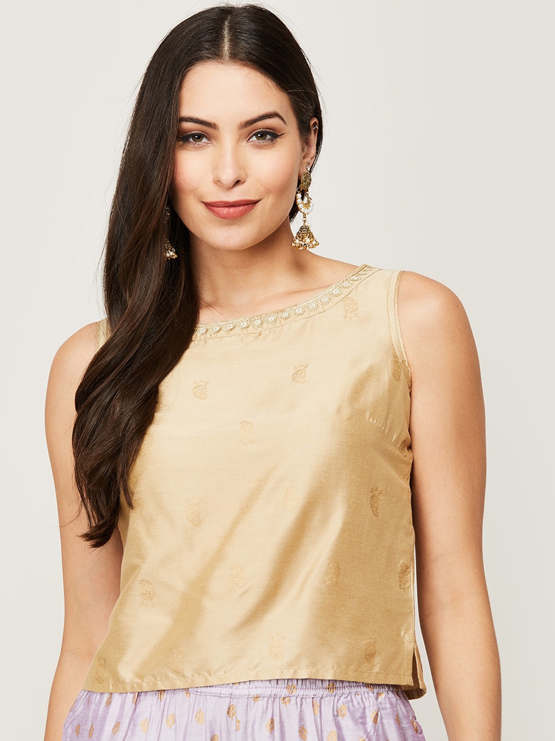 

Melange by Lifestyle Gold-Toned Solid Crop Top