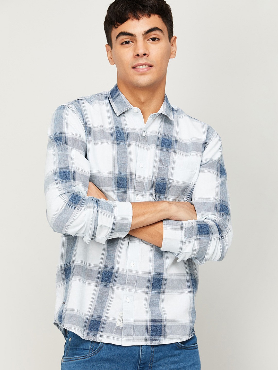

Forca by Lifestyle Men White Checked Casual Shirt