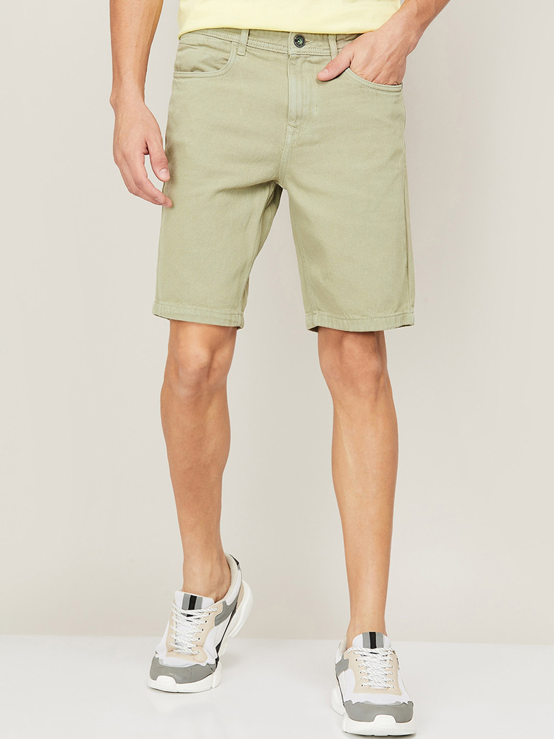 

Bossini Men Green Chino Shorts