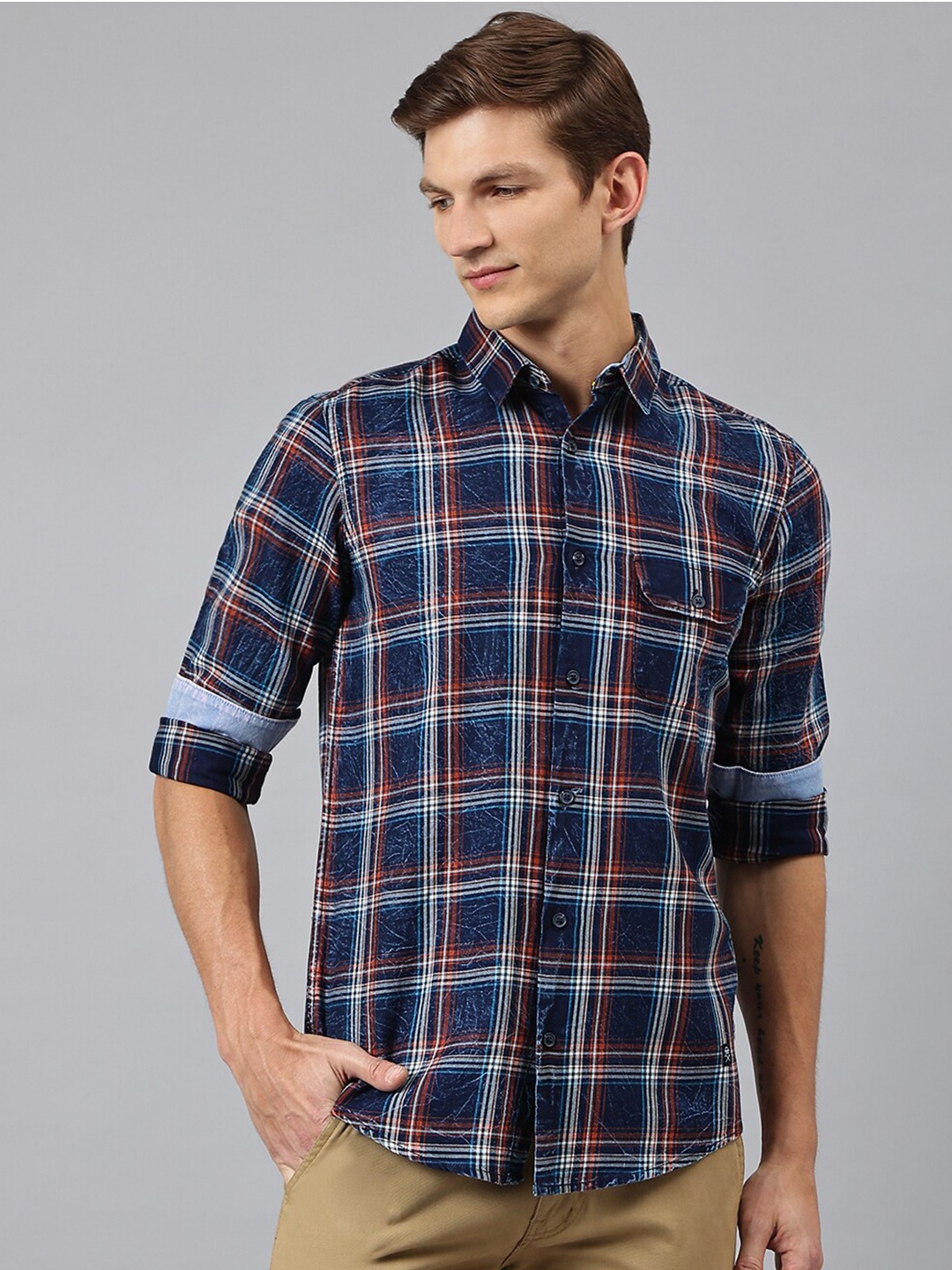 

Thomas Scott Men Navy Blue Checked Cotton Casual Shirt