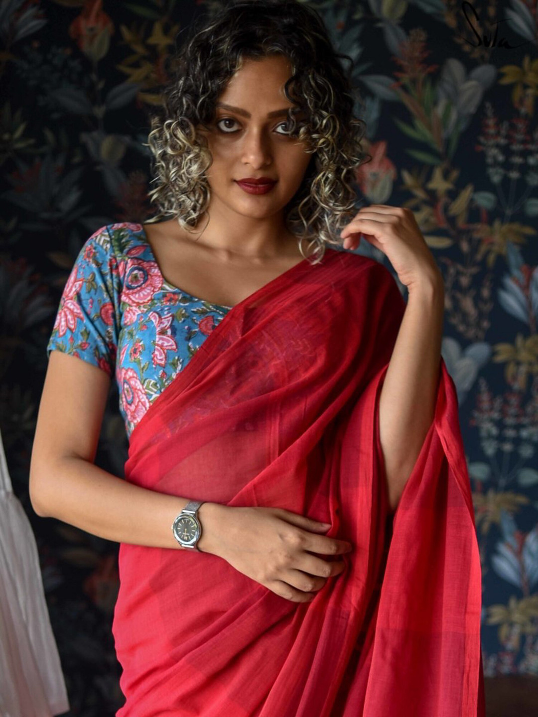 

Suta Women Blue & Pink Floral Printed Cotton Saree Blouse
