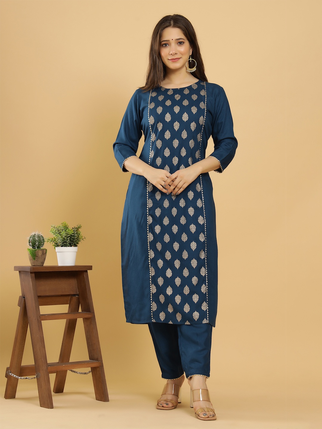

KEEP CART Women Blue Ethnic Motifs Printed Panelled Kurta with Trousers
