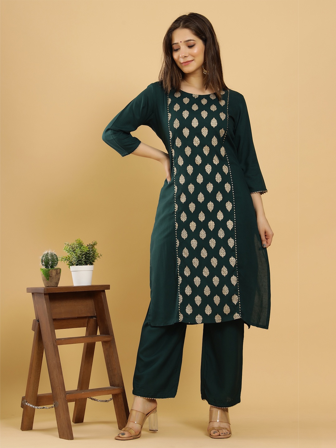 

KEEP CART Women Olive Green Ethnic Motifs Printed Kurta with Trousers