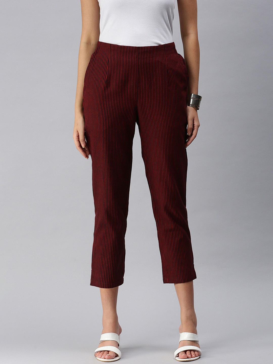 

De Moza Women Maroon Tapered Fit Trousers