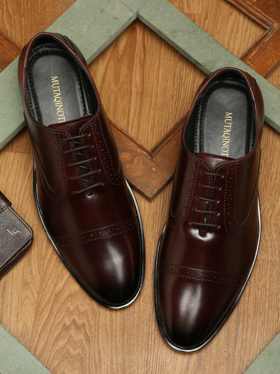 

MUTAQINOTI Men Burgundy Solid Patent Leather Formal Oxfords