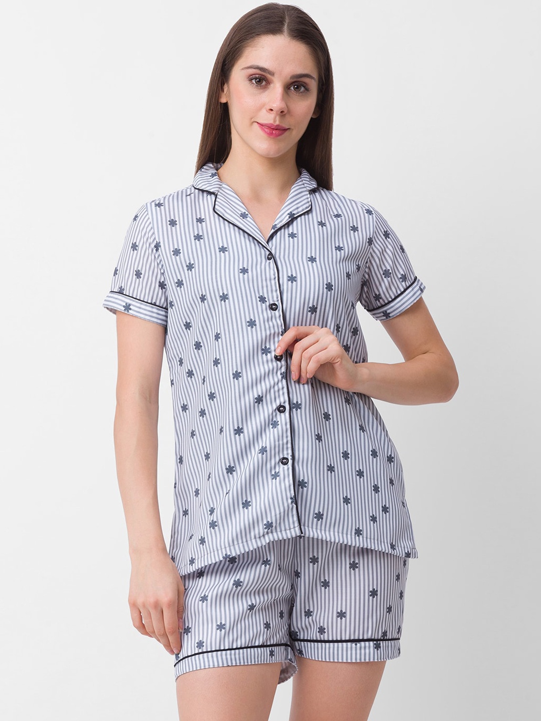 

FashionRack Women Grey & Navy Blue Striped Night suit