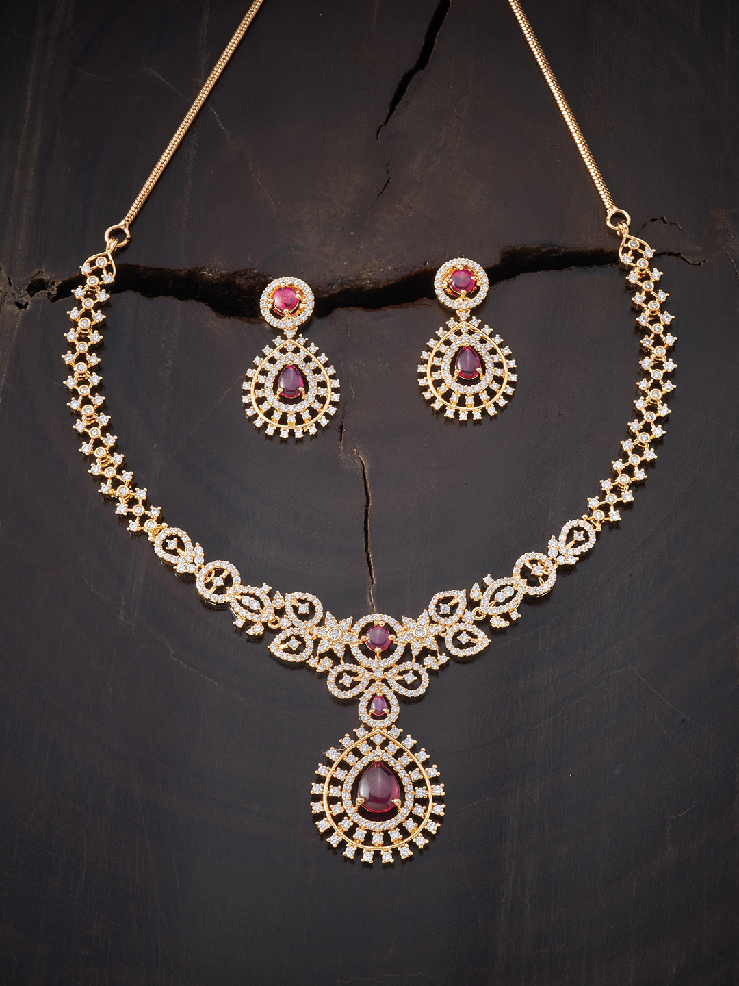 

Kushal's Fashion Jewellery Gold and White Copper Gold-Plated Jewellery Set