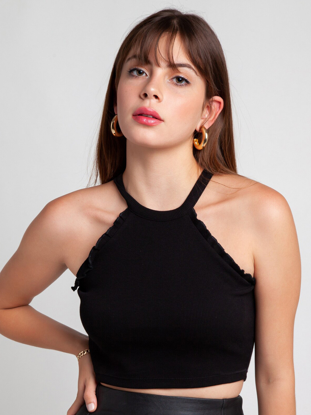 

zink Z Black Halter Neck Crop Top