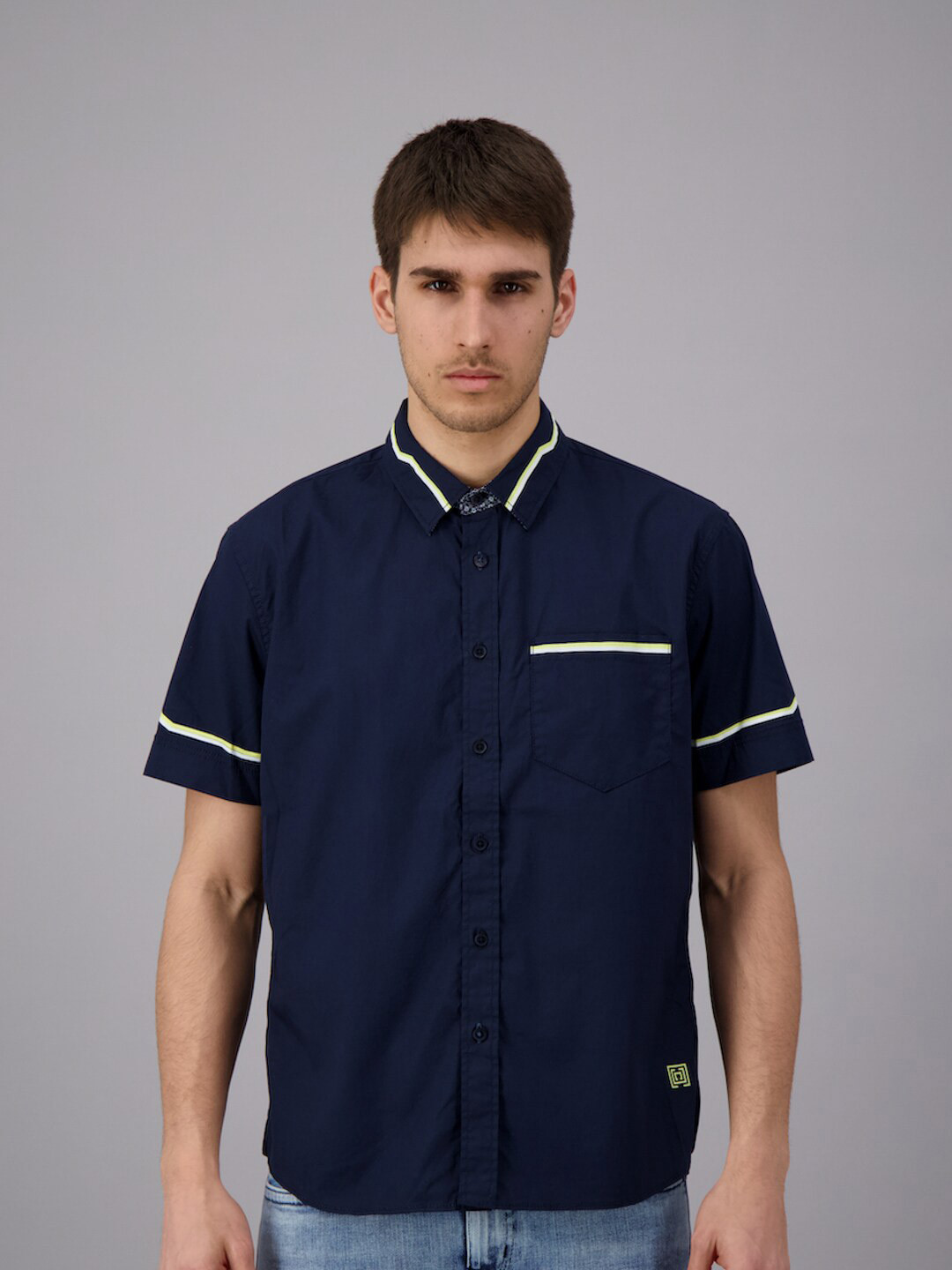 

FREESOUL Men Blue Casual Shirt