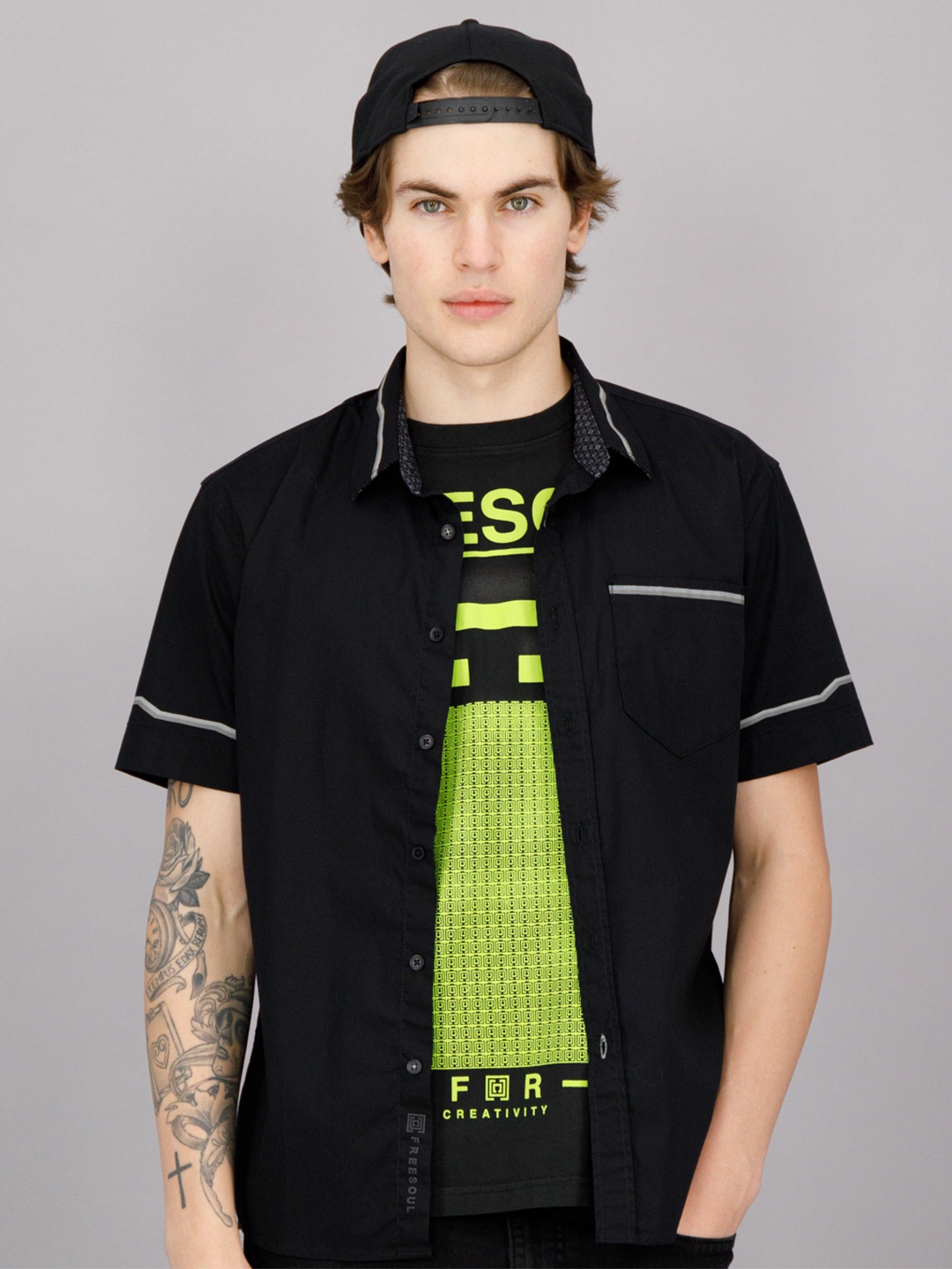 

FREESOUL Men Black Casual short sleeve Shirt