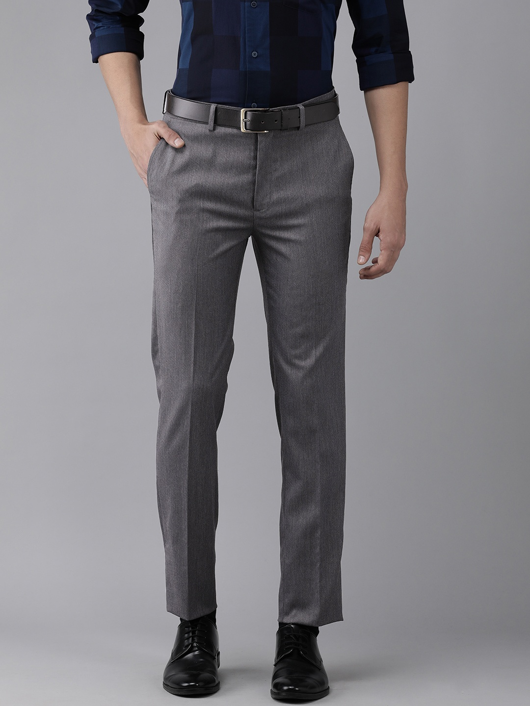 

Arrow New York Men Grey Textured Original Slim Fit Trousers