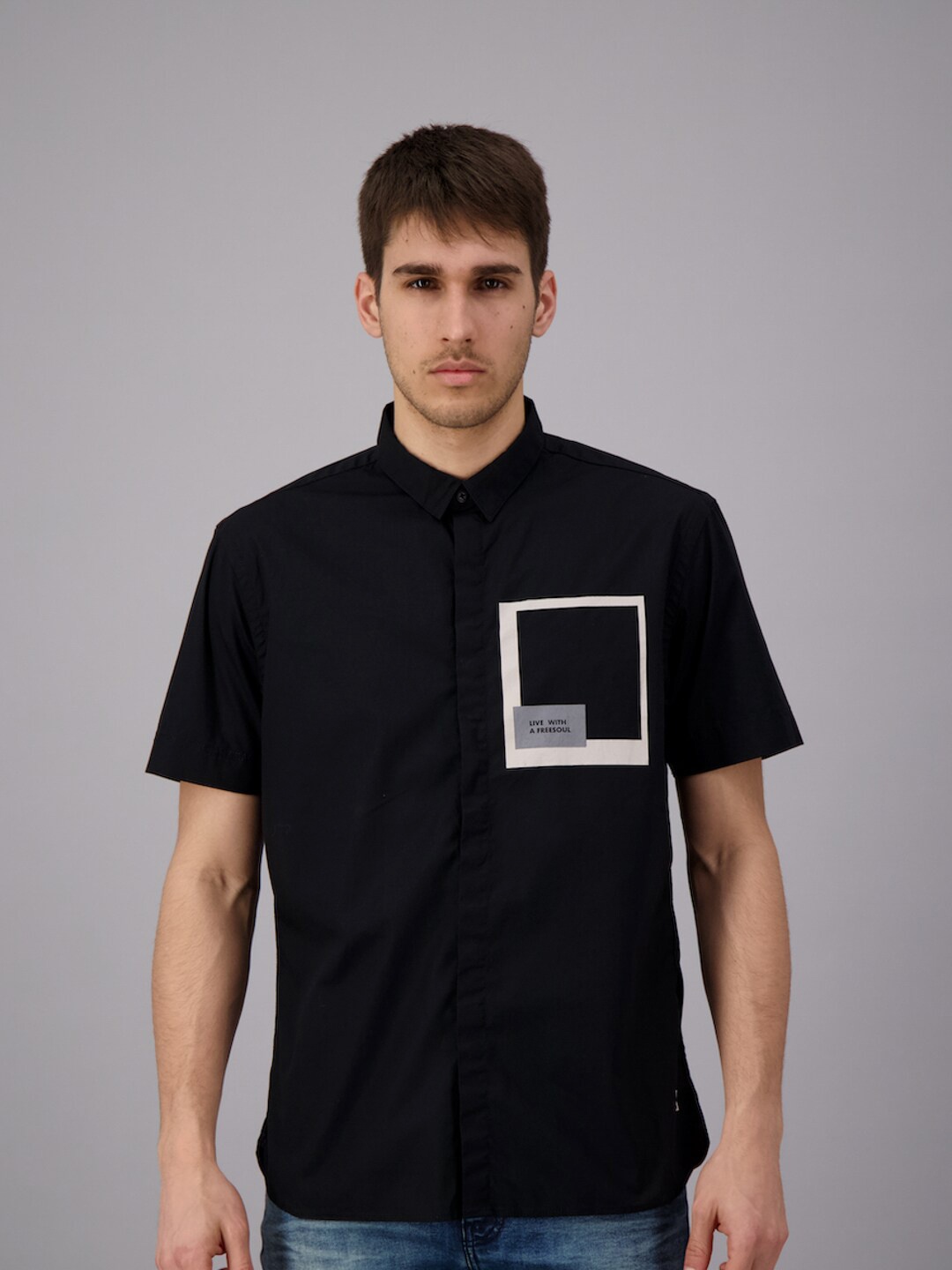 

FREESOUL Men Black & Off-White Printed Casual Shirt
