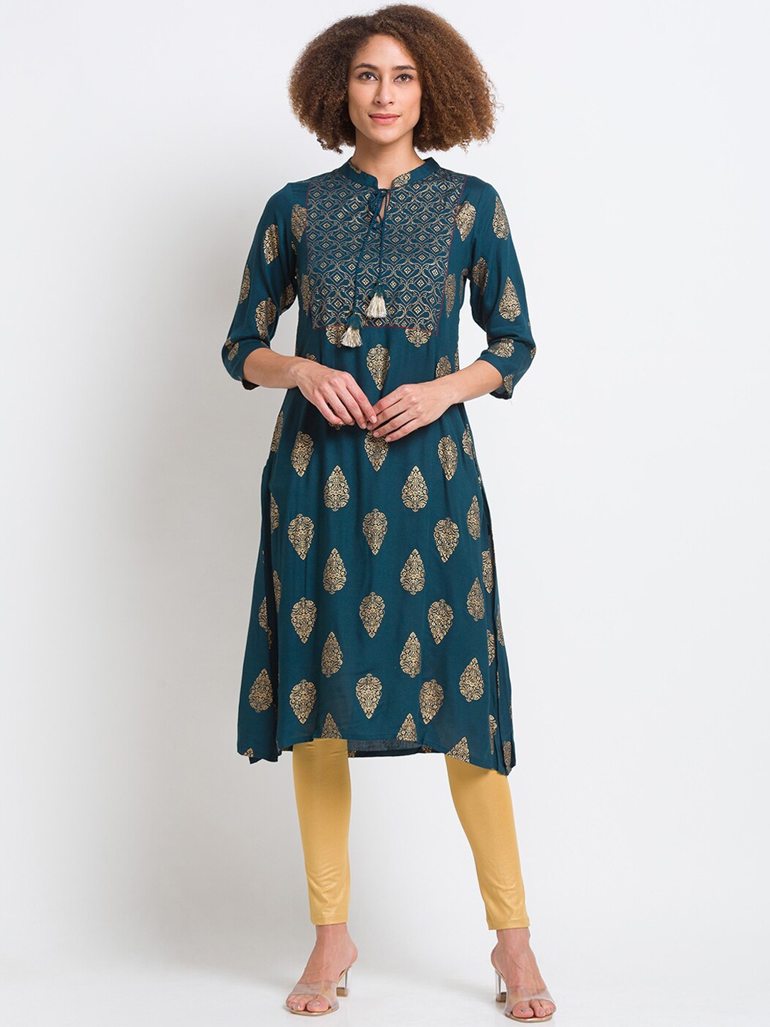 

Globus Women Green & Gold-Toned Ethnic Motifs Printed Kurta