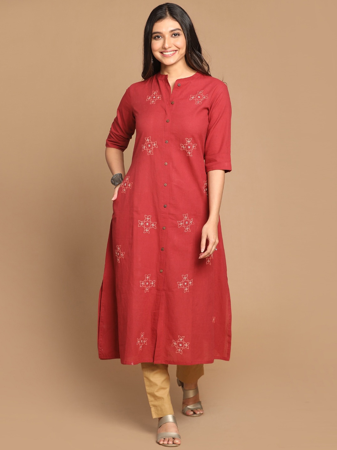 

Earthwear Women Maroon & White Pure cotton A-line Kurta with Hand Embroidery