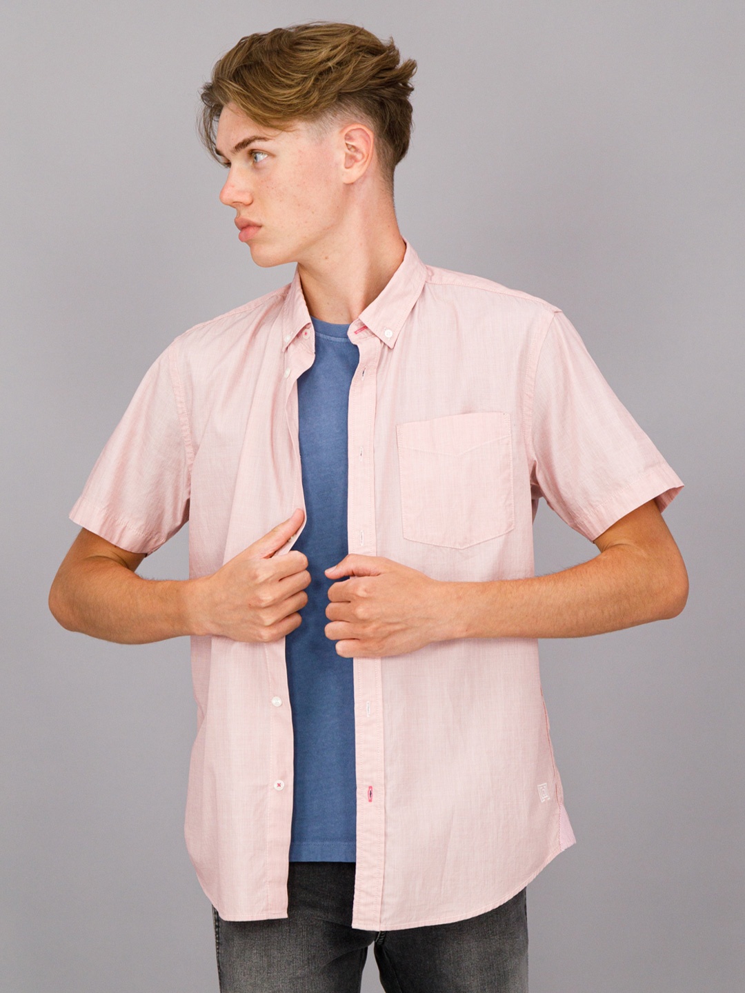 

FREESOUL Men Red Short Sleeves Casual Shirt