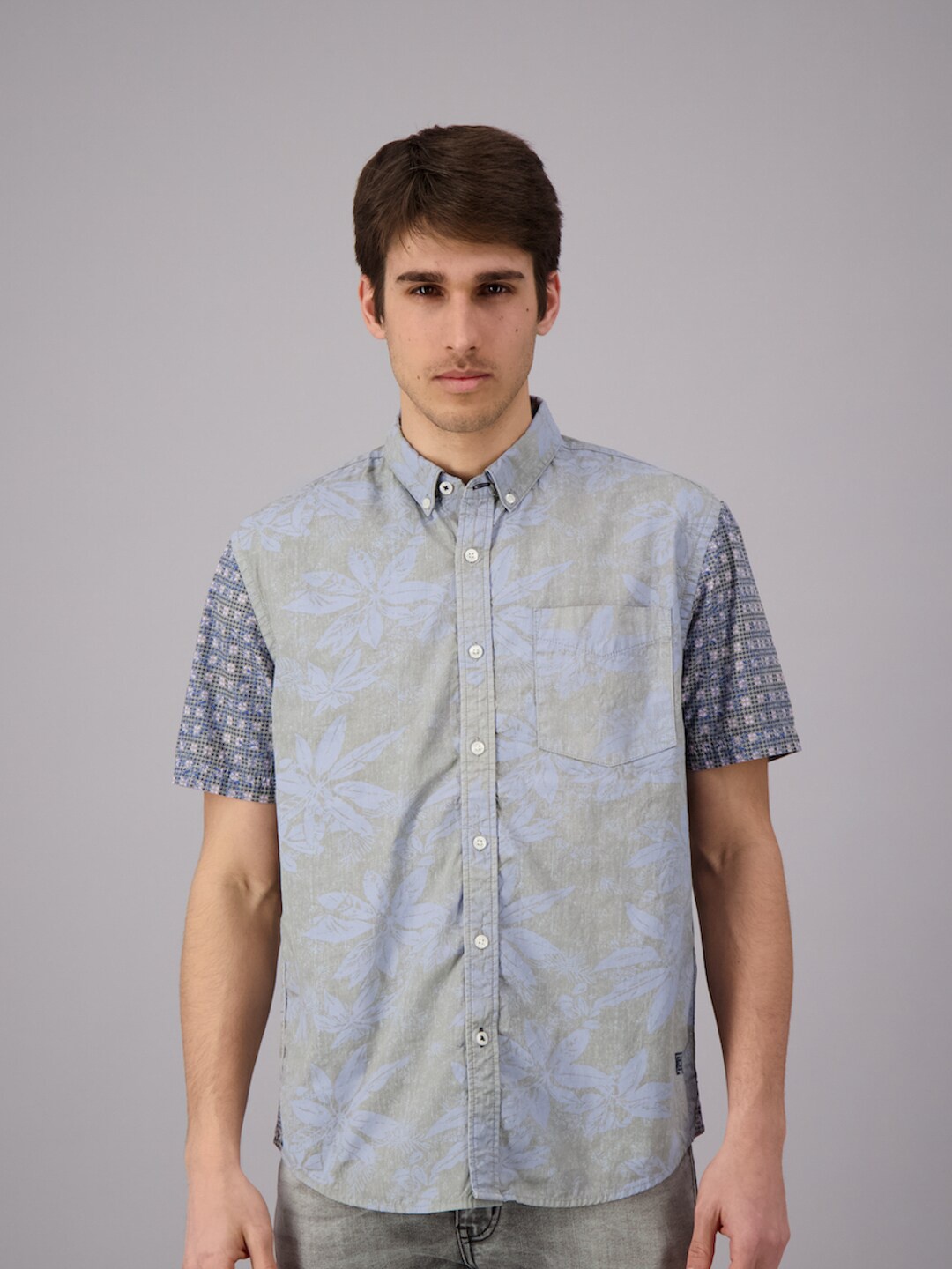 

FREESOUL Men Grey Printed Cotton Casual Shirt