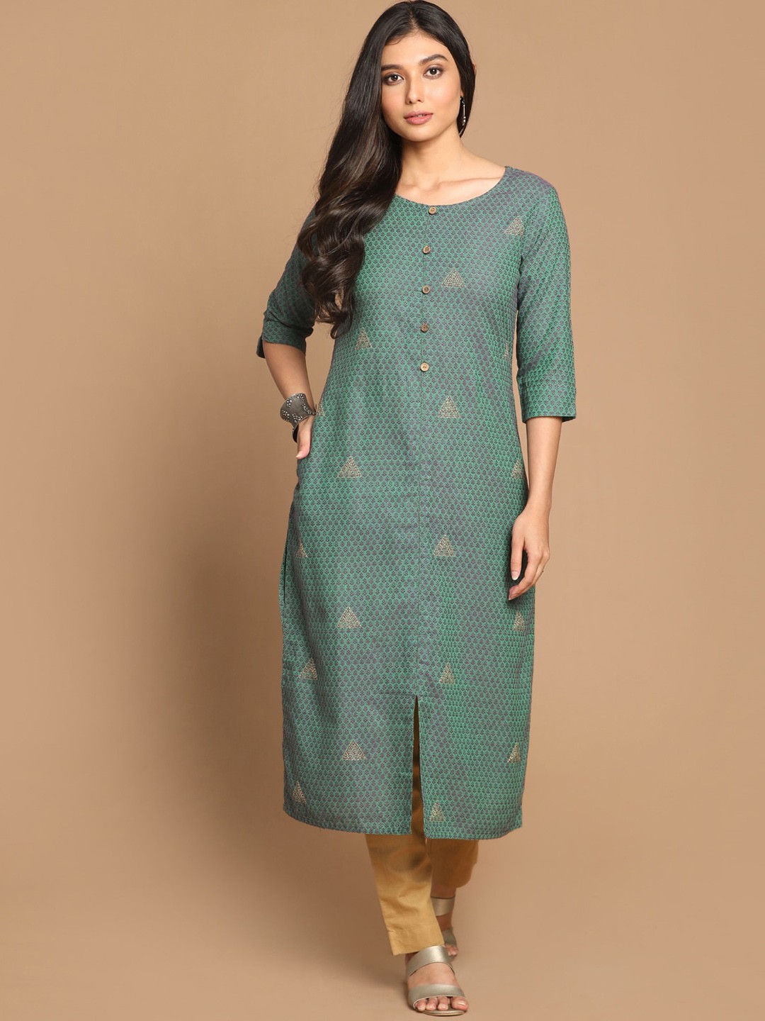 

Earthwear Women Green Woven Cotton Kurta with Triangle Hand Embroidery