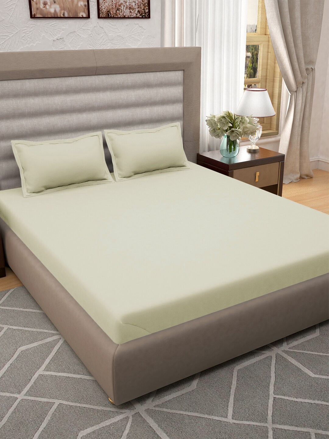 

Story@home Beige 400 TC King Bedsheet with 2 Pillow Covers