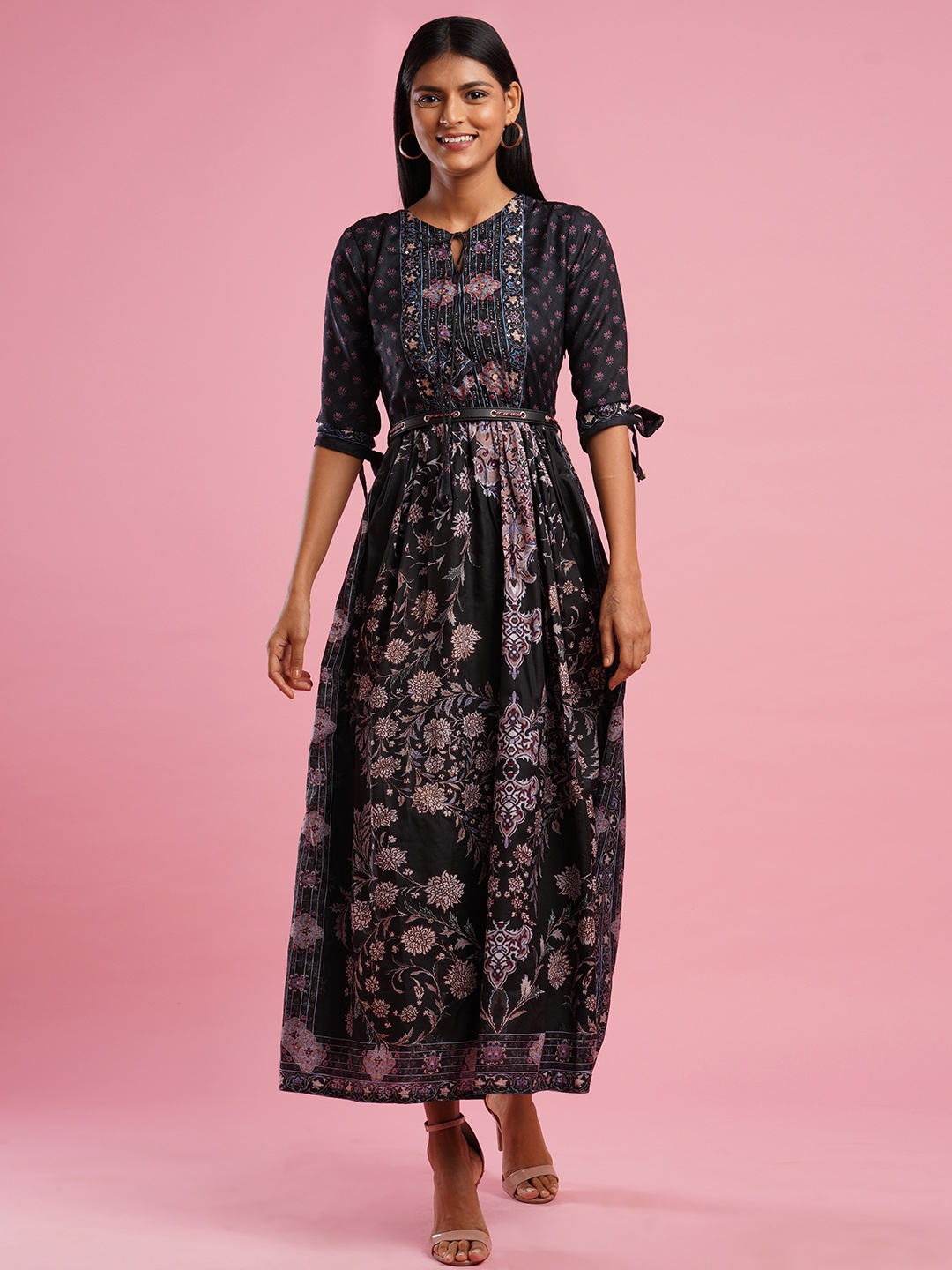 

FASHOR Black Floral Keyhole Neck Maxi Dress