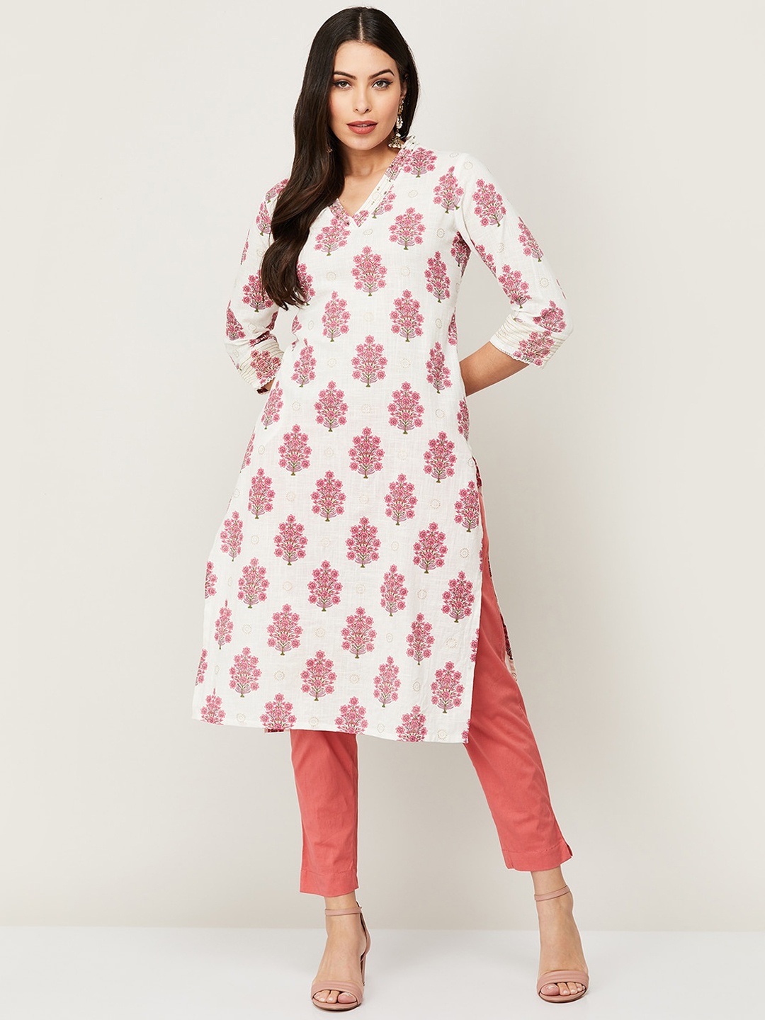 

Melange by Lifestyle Women White & Pink Floral Printed Cotton Kurta
