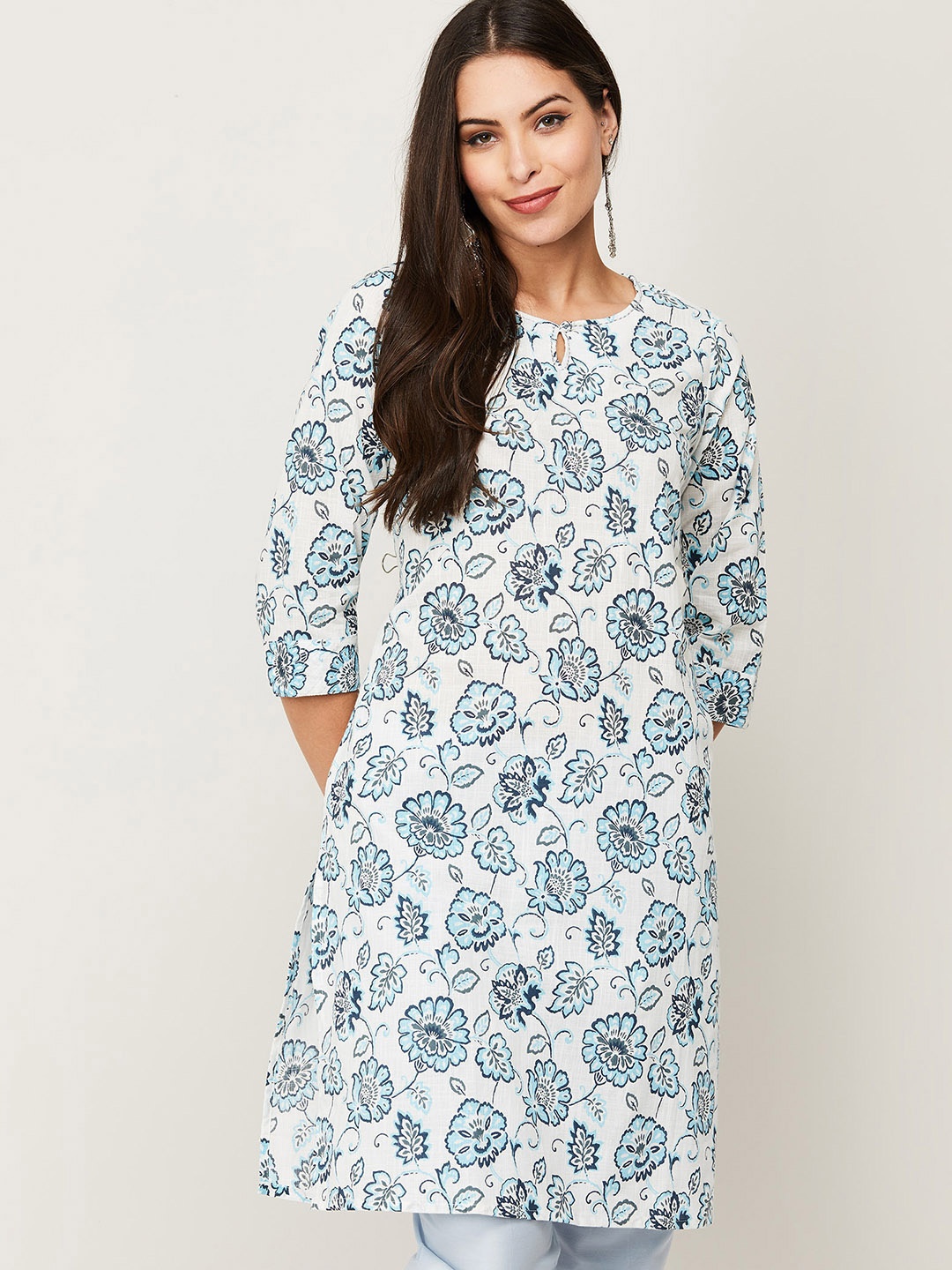 

Melange by Lifestyle Women White & Blue Floral Printed Kurta