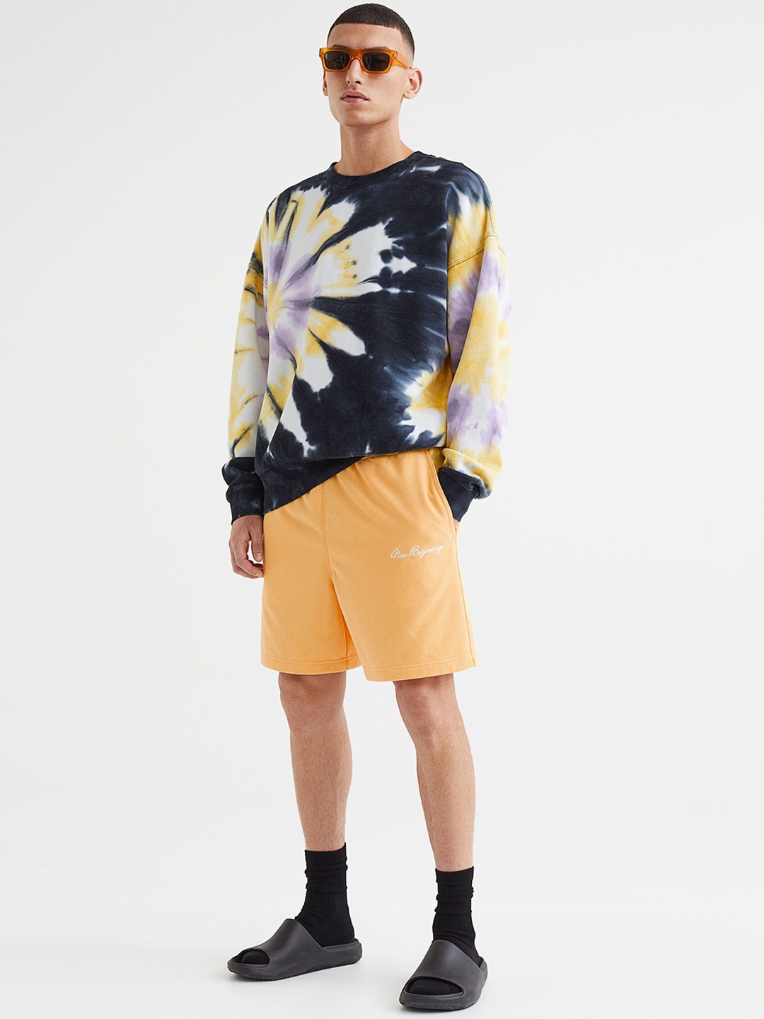 

H&M Men Yellow Relaxed Fit Sweatshirt Shorts