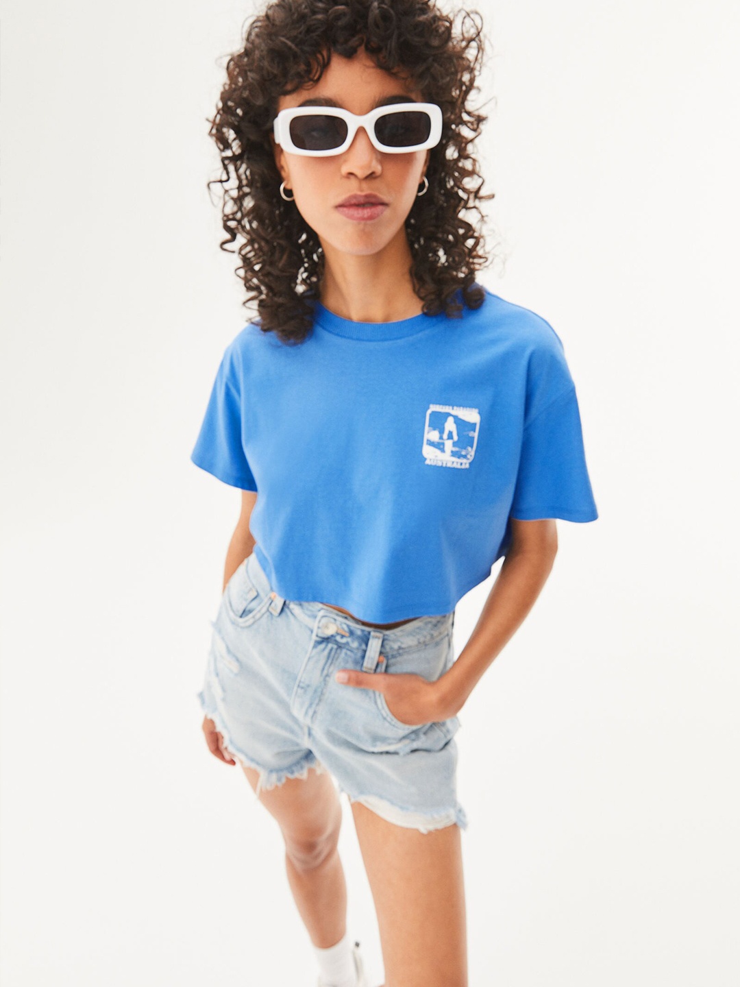 

H&M Women Blue Cropped Printed Cotton T-shirt