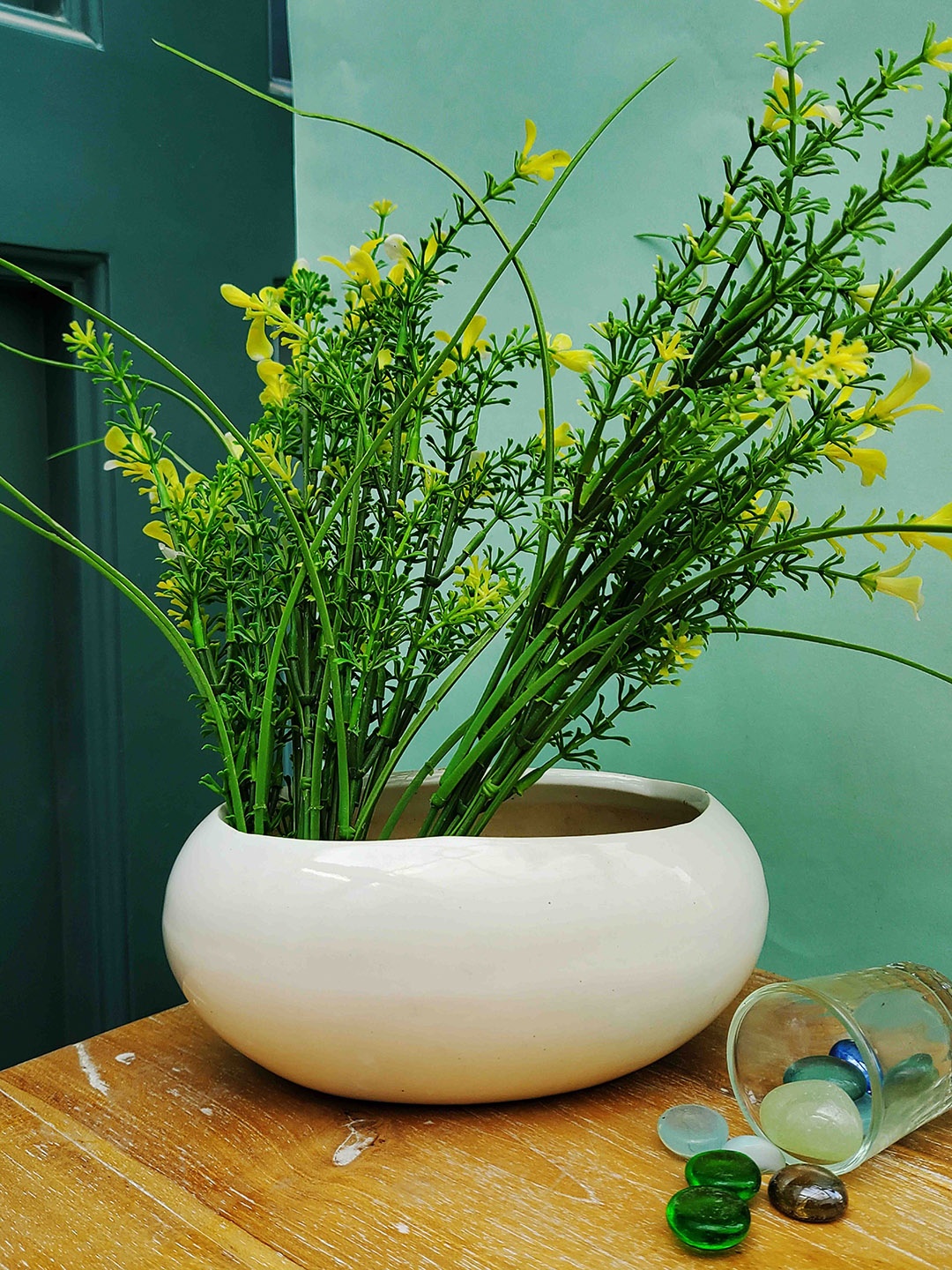 

Folkstorys White Solid Ceramic Boat Planters Pot