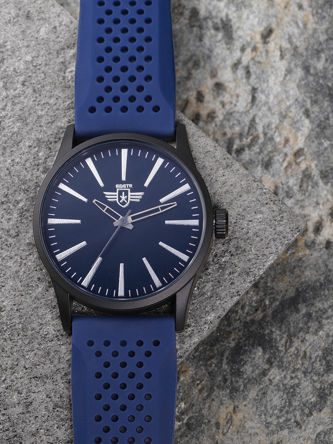 

Roadster Men Blue Analogue Watch MFB-PN-LW3688