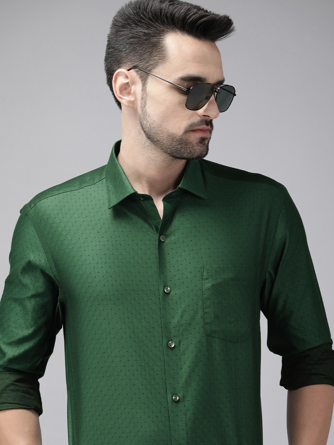 

Arrow Men Green Solid Original Slim Fit Pure Cotton Formal Shirt