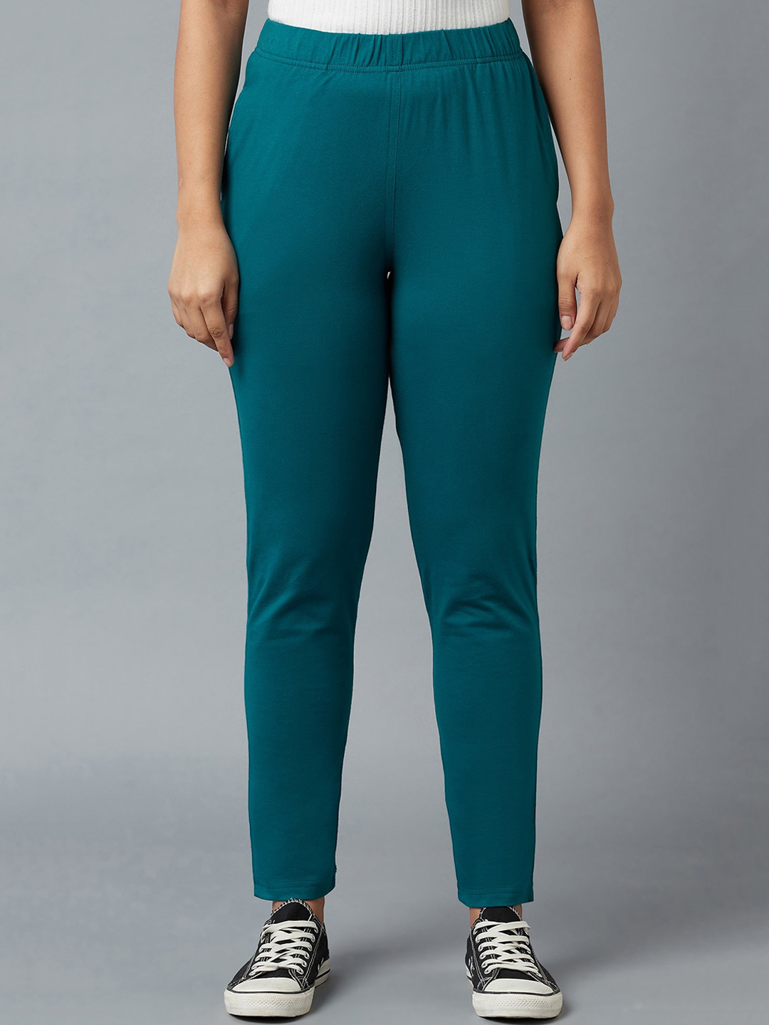 

elleven Women Teal Green Solid Regular Fit Trousers