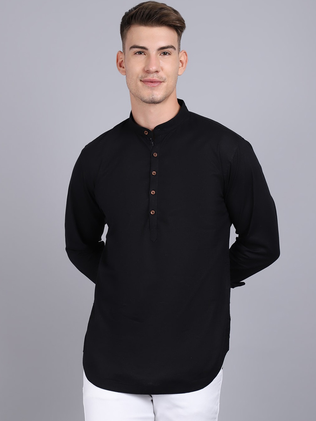 

Rodamo Men Black Solid Slim Fit Straight Kurti
